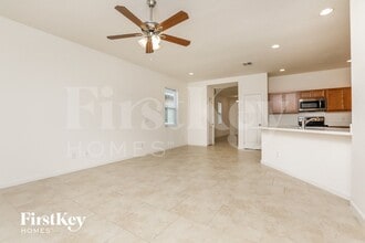 16719 Abbey Hill Ct in Clermont, FL - Building Photo - Building Photo