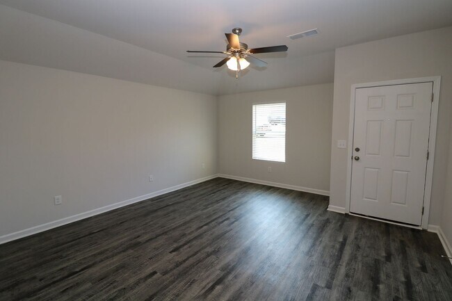 400 Woodland Crst Rd in Pell City, AL - Building Photo - Building Photo