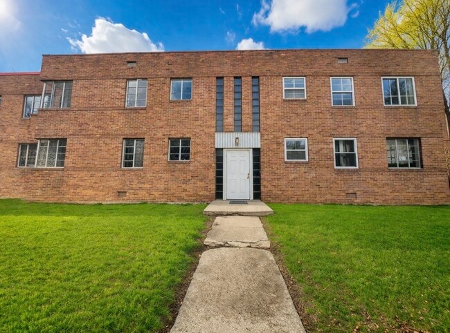 property at 7 Tompkins St