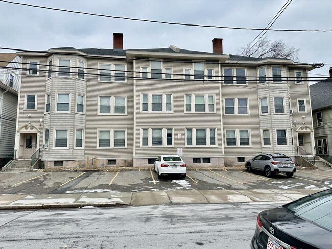 14 Ashford St, Unit 2 in Boston, MA - Building Photo - Building Photo