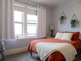 9 Alton Pl in Brookline, MA - Building Photo