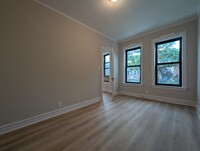 2638 N Milwaukee Ave, Unit 2 in Chicago, IL - Building Photo - Building Photo