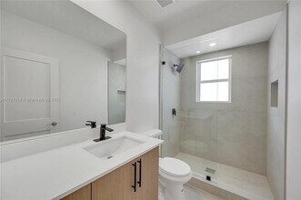 893 NE 81st St in Miami, FL - Building Photo - Building Photo