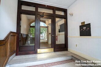 1404 Beacon St in Brookline, MA - Building Photo - Building Photo