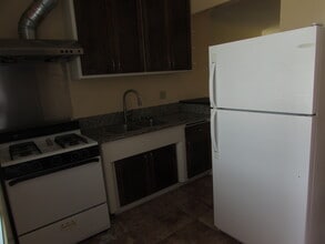 1729 N Wilton Pl in Los Angeles, CA - Building Photo - Building Photo