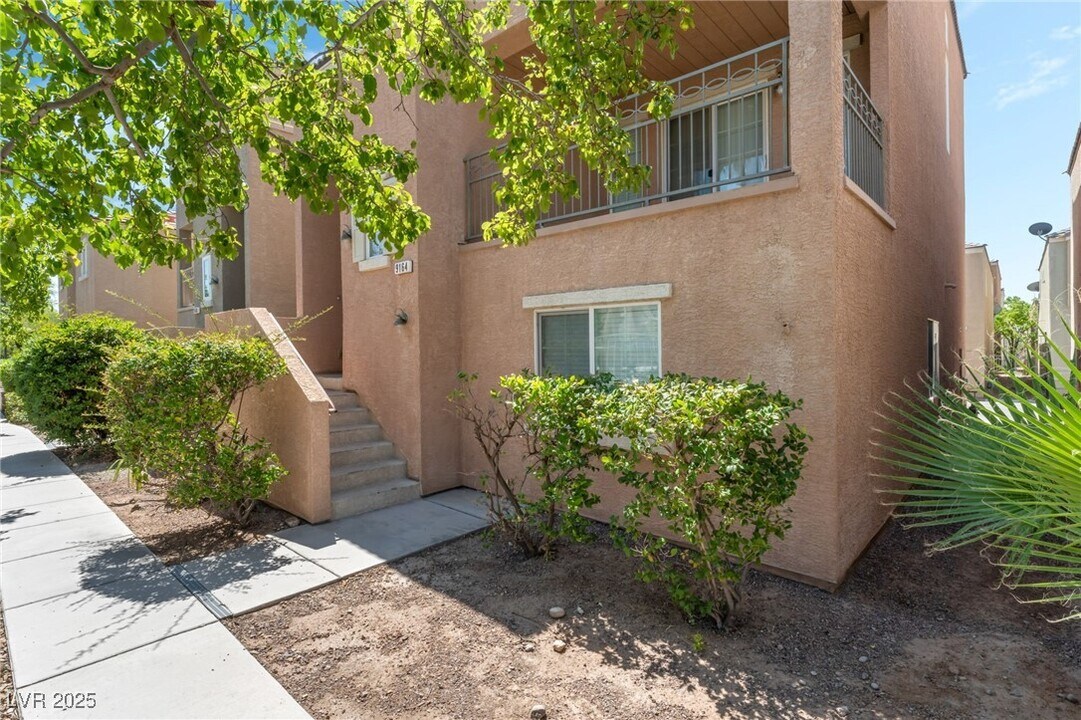 9164 Enticing Ct in Las Vegas, NV - Building Photo