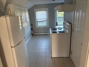 1131 Sandwich Rd in Sagamore, MA - Building Photo - Building Photo