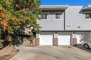 418 E Harvard Rd, Unit A in Burbank, CA - Building Photo