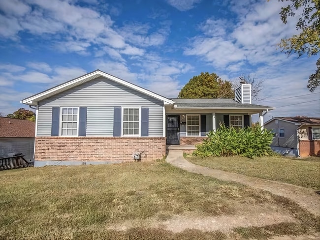 property at 2909 Selma Ave