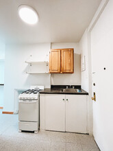 137 E Houston St in New York, NY - Building Photo - Building Photo