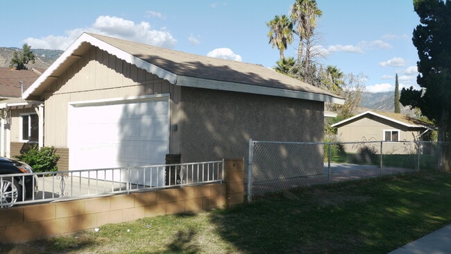 property at 4135 N E St