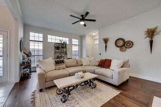 10060 Cambridge Dr in Frisco, TX - Building Photo - Building Photo