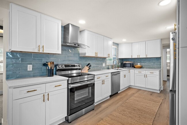 property at 3406 W Leroy St