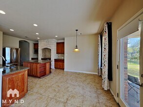 713 Wood Mesa Ct in Round Rock, TX - Foto de edificio - Building Photo
