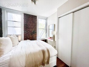 57 Spring St, Unit 203 in New York, NY - Building Photo - Building Photo