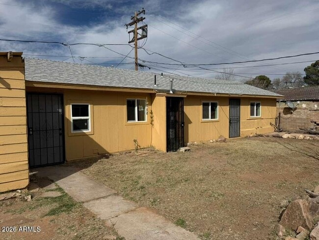 property at 1258 E 15th St