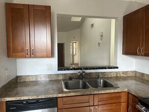 2541 NW 56th Ave in Lauderhill, FL - Building Photo - Building Photo