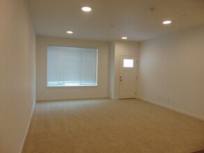 1406 159th Pl NE in Bellevue, WA - Building Photo - Building Photo