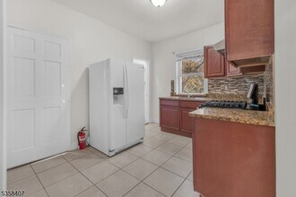 66 N 15th St in East Orange, NJ - Building Photo - Building Photo