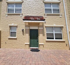 2298 Bella Vista Dr in Davenport, FL - Building Photo - Building Photo