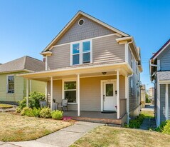 1415 N Garden St in Bellingham, WA - Building Photo