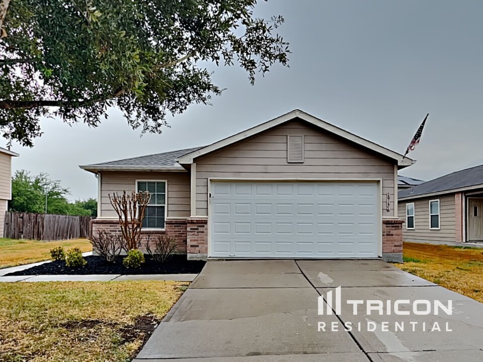 19126 Jordans Landing Ln in Richmond, TX - Building Photo