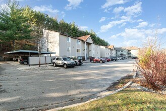 1530 Veterans Dr in Traverse City, MI - Building Photo - Building Photo