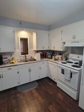 6317-6319-6319 W Girard Ave in Milwaukee, WI - Building Photo - Building Photo