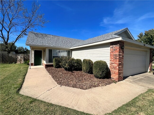 1102 Tunbridge Dr