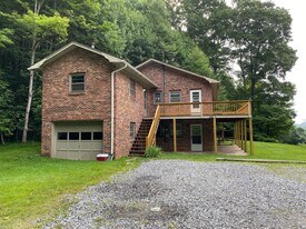 1910 Howard's Creek Rd in Boone, NC - Building Photo