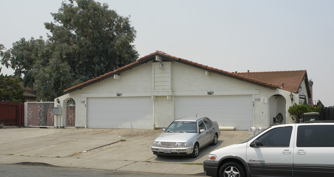 2716 Stapleton Dr in Antioch, CA - Building Photo - Building Photo