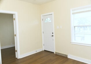 1135 New Hampshire St in Lincoln, NE - Building Photo - Building Photo