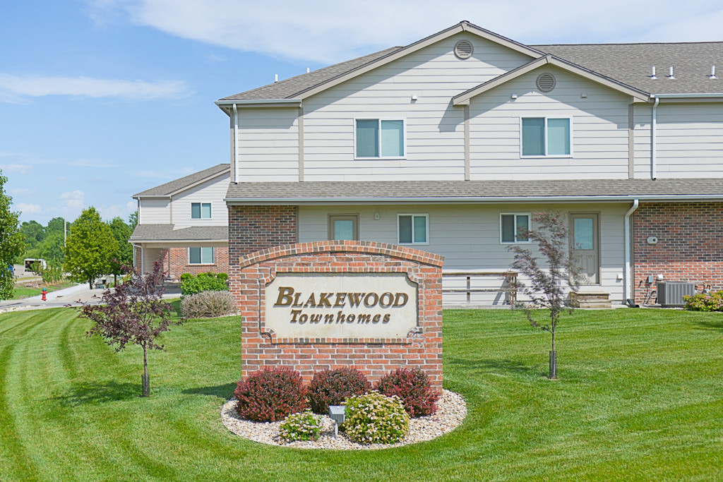 Blakewood Townhomes in Manhattan, KS - Building Photo