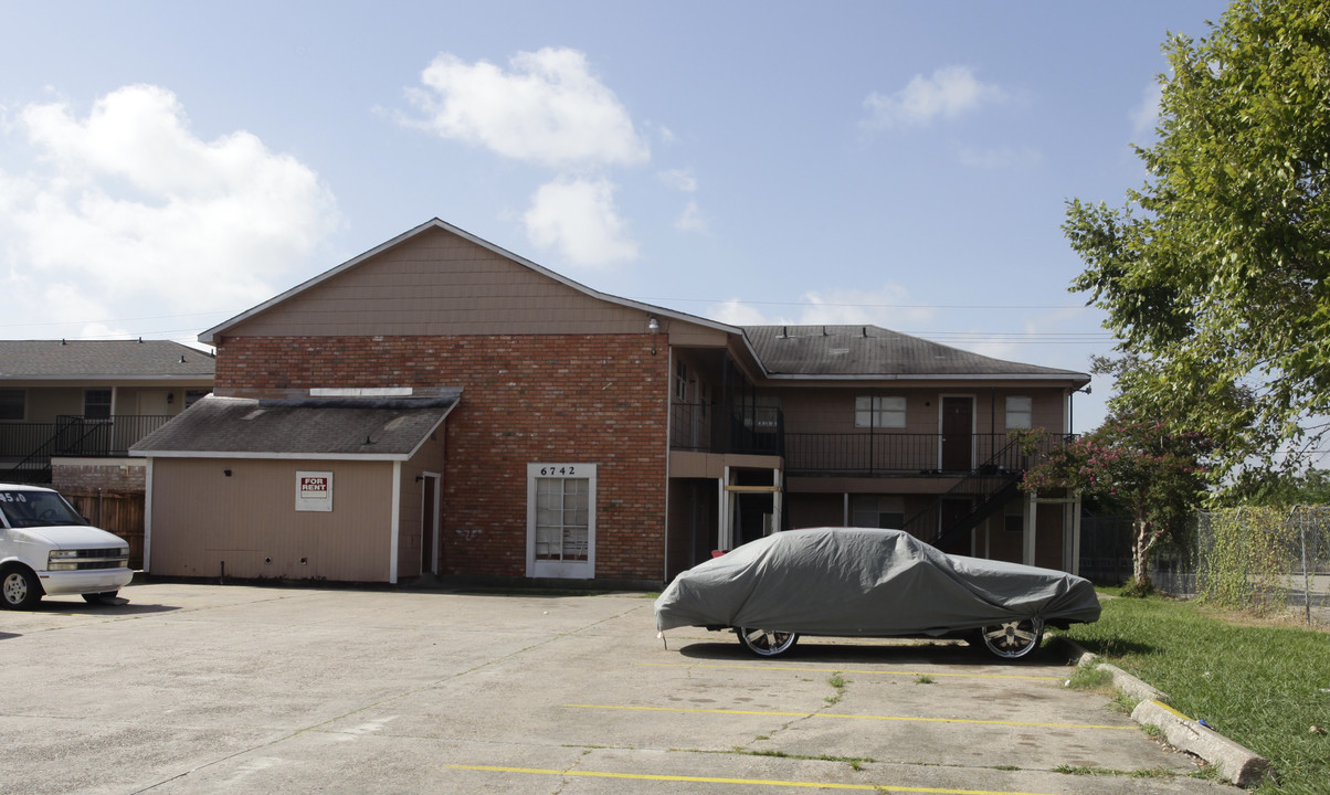 Titian Avenue Apartments in Baton Rouge, LA - Building Photo