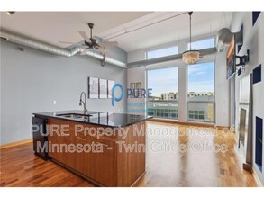 1211 Lagoon Ave in Minneapolis, MN - Building Photo - Building Photo