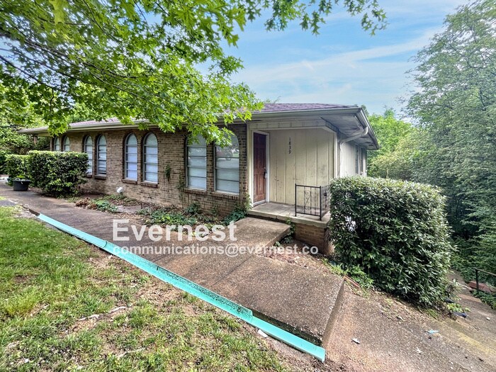 1839 Dana Ln in Chattanooga, TN - Building Photo