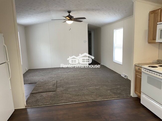 7012 Lee Rd in Webster, WI - Building Photo - Building Photo