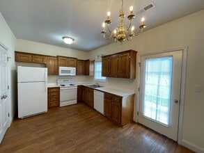 812 Wiggington Rd in Lynchburg, VA - Building Photo - Building Photo