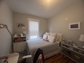247 L St, Unit 1 in Boston, MA - Building Photo - Building Photo
