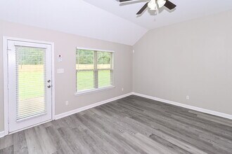 8129 Jordan View Dr in Southaven, MS - Building Photo - Building Photo