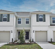 3195 Emerald Acrs Ln in Sanford, FL - Building Photo