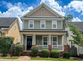 310 Mulberry St in Greenville, SC - Building Photo