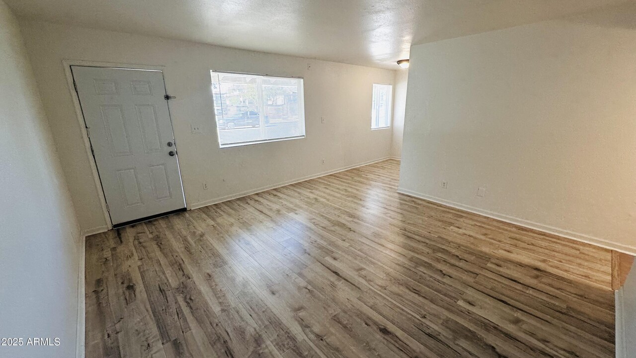 310 W 8th Ave in Mesa, AZ - Building Photo