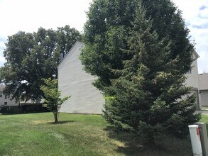 6517 Apple Branch Ln in Indianapolis, IN - Foto de edificio - Building Photo