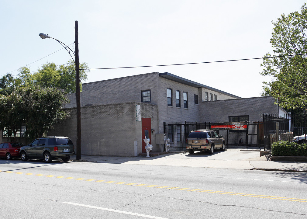 222 Peters St SW in Atlanta, GA - Foto de edificio