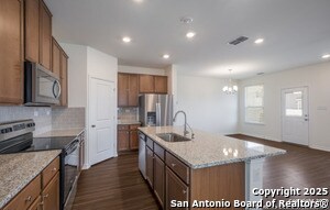 3975 Gentle Mdw in New Braunfels, TX - Building Photo - Building Photo