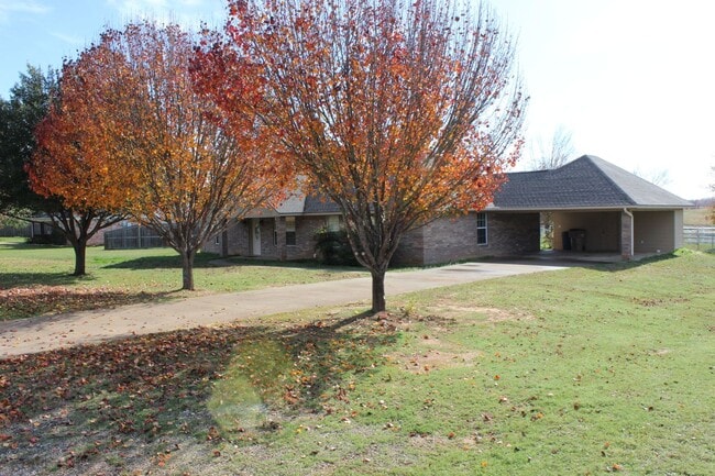 12319 CR 182 in Bullard, TX - Foto de edificio - Building Photo