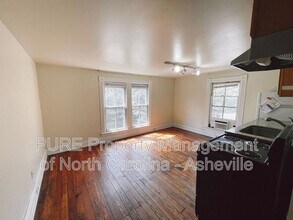 55 Starnes Ave in Asheville, NC - Foto de edificio - Building Photo