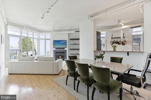 1700 Kalorama Rd NW in Washington, DC - Building Photo