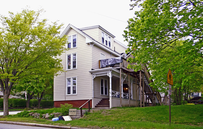 463 St John St in Portland, ME - Building Photo - Building Photo